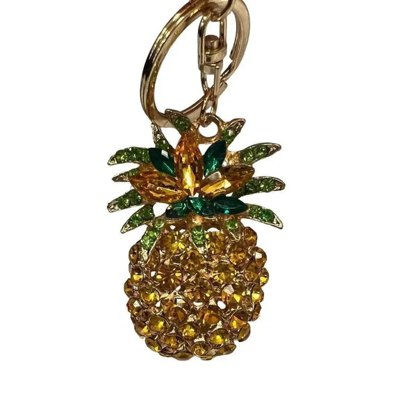 Unknown Accessories - NWT bedazzled pineapple keychain.